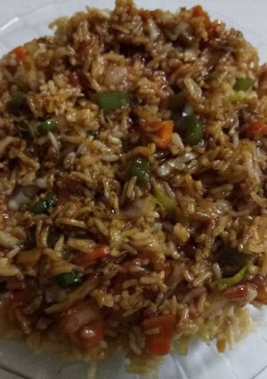 A picture of Chinese fried rice.