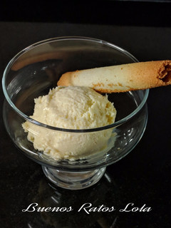 Una foto de Helado de coco en Heladera con compresor (robot Monsieur Cuisine)
