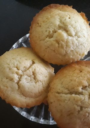 A picture of Banana muffins.