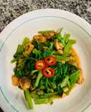 Cần Tây xào thịt gà