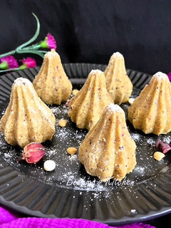 A picture of Roasted Chana Dal Modak.
