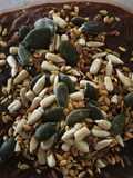 Bebida vegetal, com flocos de aveia, gengibre ralado, chia