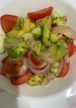 A picture of Avocado 🥑 Tomato 🍅 Salad 🥗.
