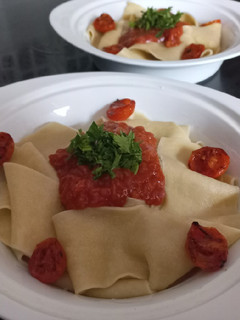 Una foto de Papardelle Caseras con Salsa