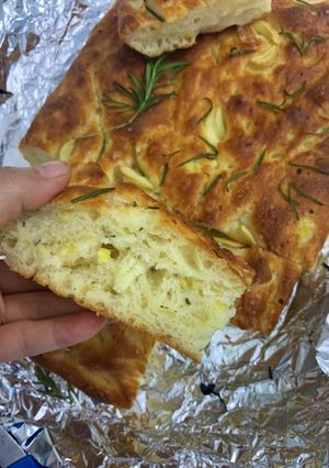 Hình của món Focaccia Bread (Garlic Rosemary) 🥖.