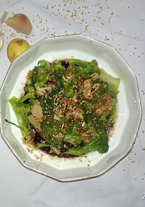 A picture of Steamed Broccoli with soy Ginger.