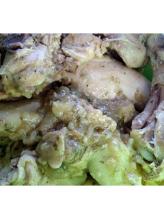 Una foto de Pollo con papas