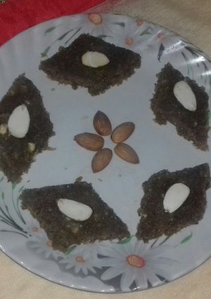 A picture of Coconut jaggery barfi.