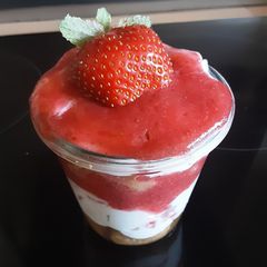 A picture of Sig's Easy Strawberry Tiramisu.