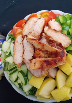 A picture of Chicken salad.