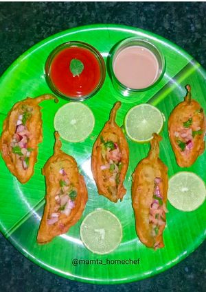આંધ્ર સ્ટાઈલ મરચાં ભજીયા (Mirchi Bajji Recipe In Gujarati) રેસીપી મુખ્ય ફોટો