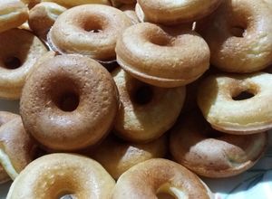 Una foto de Donuts mini 💗💗💗💗💗 casi waffles 😏😏😏😏