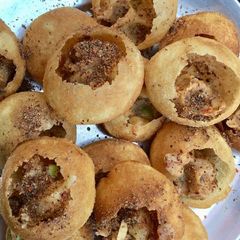 A picture of Masala panipuri.