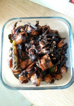 Foto resep Cumi hitam bumbu iris sederhana