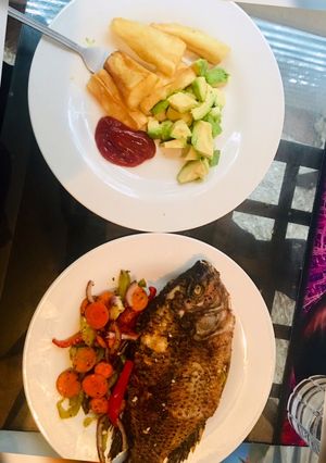 A picture of Fish and cassava.