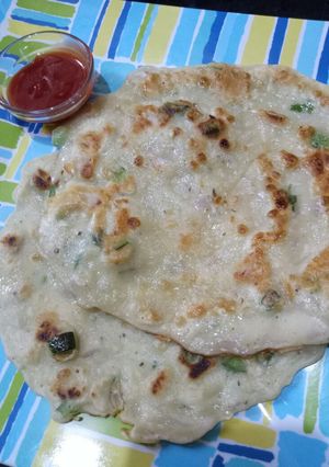 গোলা রুটি (gola ruti recipe in bengali) রেসিপির প্রধান ছবি