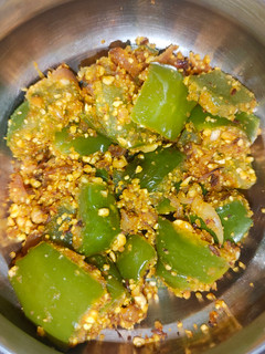 குடைமிளகாய் ஃப்ரை(capsicum fry recipe in tamil) செய்முறை முக்கிய புகைப்படம்