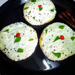 A picture of Bread idli.