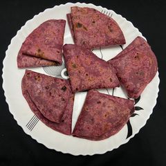 A picture of Beetroot chappathi.