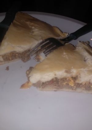 Una foto de Tarta de carne con cheddar