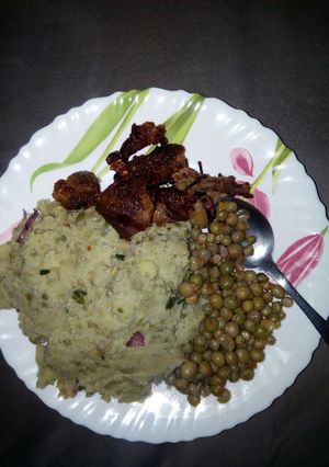 A picture of Mukimo wa Minji(peas).