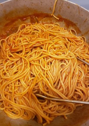 A picture of Dominican Style Spaghetti.