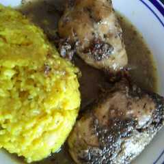 Una foto de Pollo en bolsita para horno y arroz