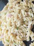 Fideos con crema y jamón