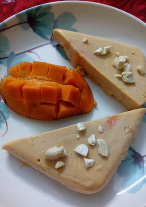 ম্যাঙ্গো আইসক্রিম (mango ice cream recipe in Bengali) রেসিপির প্রধান ছবি