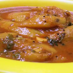 A picture of Sweet and Sour Mango Curry.