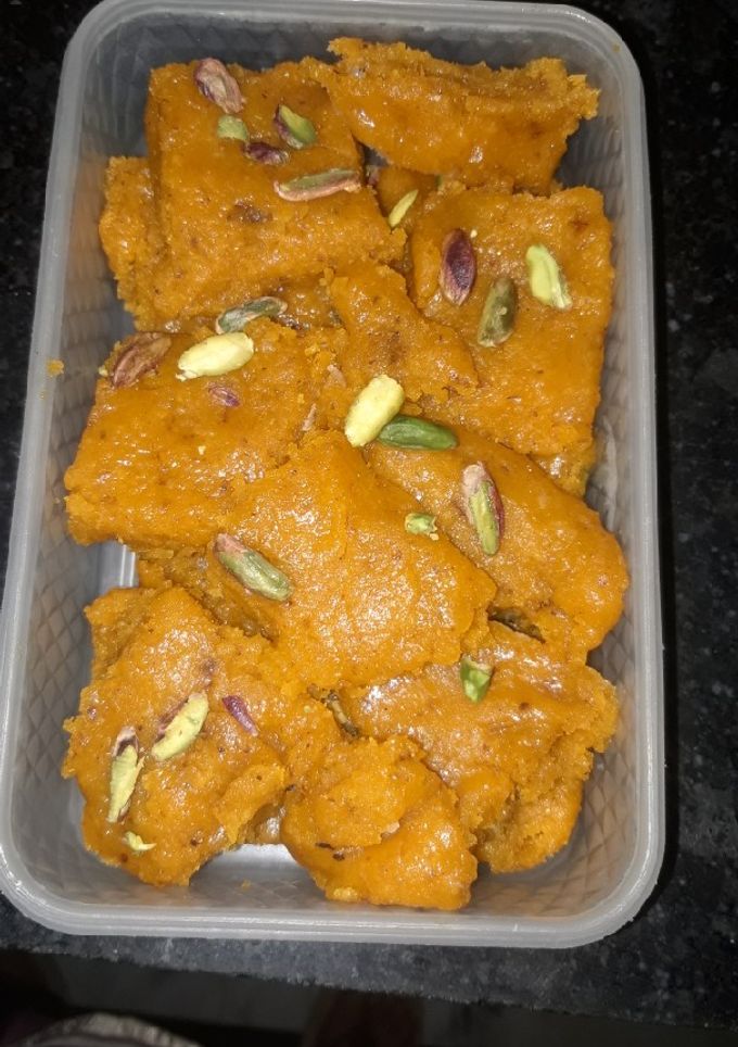 आम की कलाकन्द (Aam ki kalakand recipe in hindi) रेसिपी मुख्य फोटो