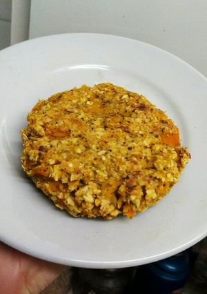 Una foto de Hamburguesas express de calabaza y avena con dos ingredientes