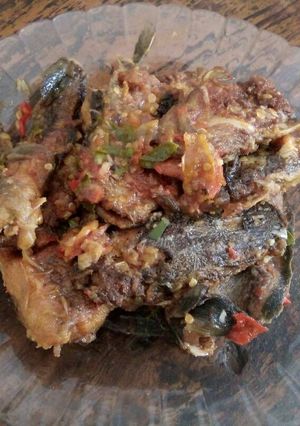 Foto resep Lele Daun Jeruk Balado
