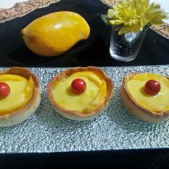 A picture of Mini mango tart.