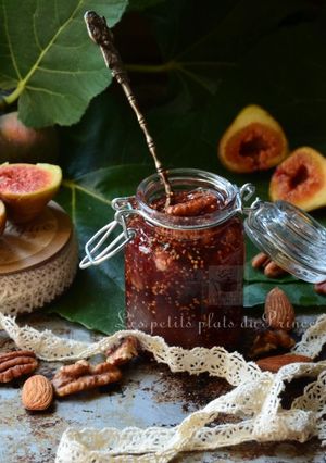 Une photo de Confiture de figues du jardin, aux fruits secs