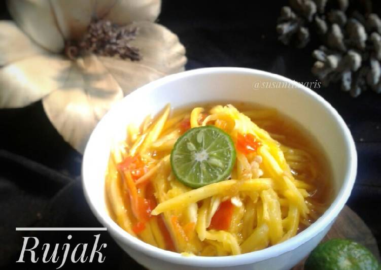 Cara memasak Rujak Serut Mangga Mengkal  yang Enak