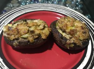Una foto de Portobellos rellenos de queso azul