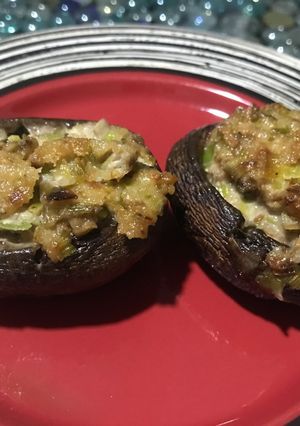 Una foto de Portobellos rellenos de queso azul