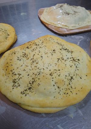 Una foto de Focaccia caprese