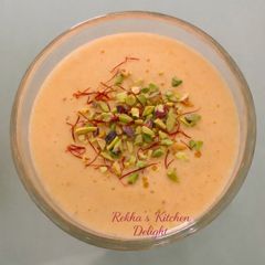 A picture of Papaya Milkshake.