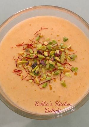 A picture of Papaya Milkshake.