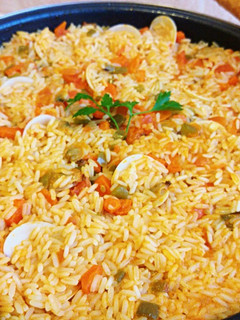 Una foto de Arroz con almejas