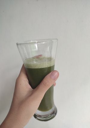 Foto resep Smoothie seledri nanas bayam