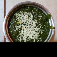 A picture of Palak paneer.