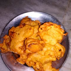 A picture of Potato fritters.