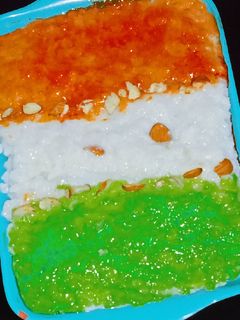 तिरंगा खीर (tiranga kheer recipe in Hindi) रेसिपी मुख्य फोटो