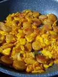 Sosis Telur Pedas Manis (Sostel Orak Arik)