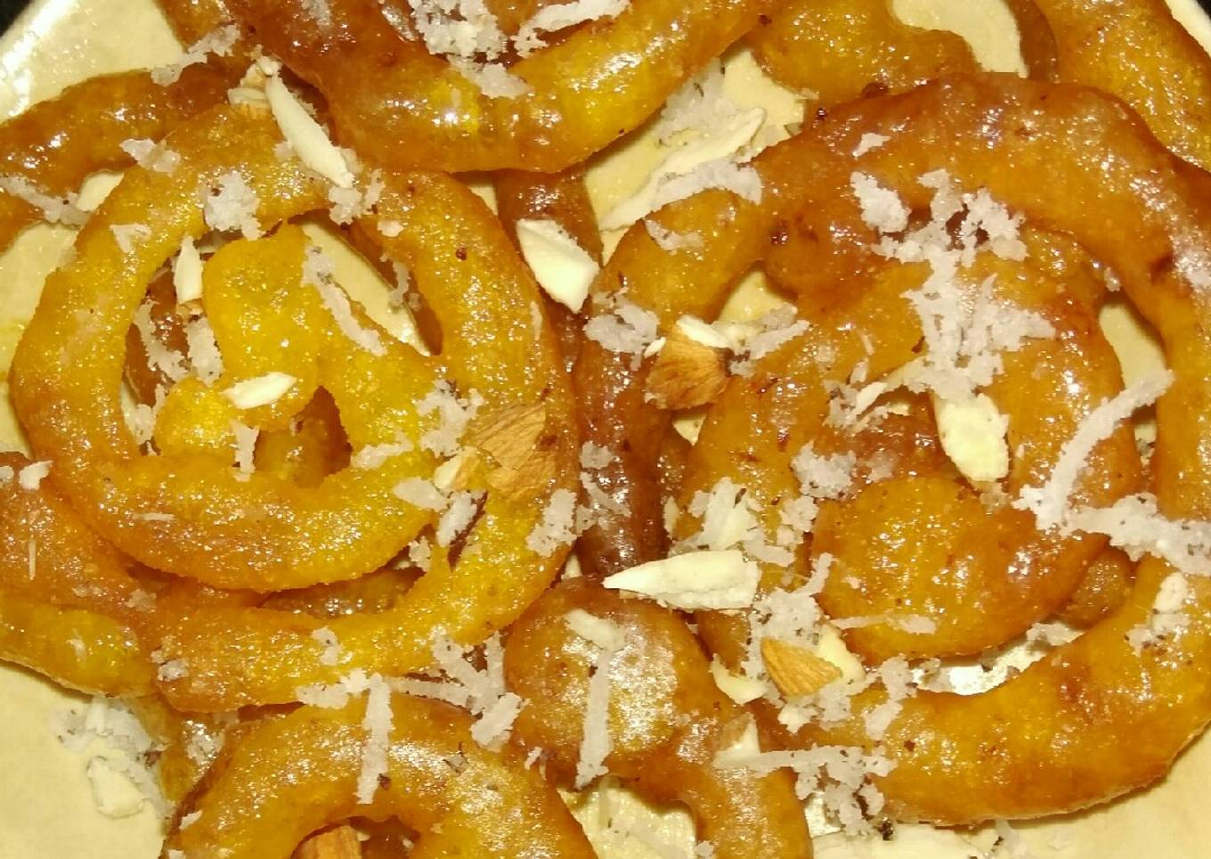 Maida or suji instant jalebi