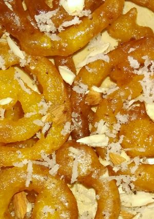 A picture of Maida or suji instant jalebi.