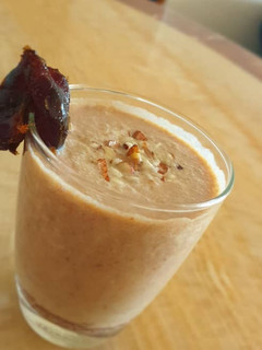 A picture of Dates and Almond Milkshake.
